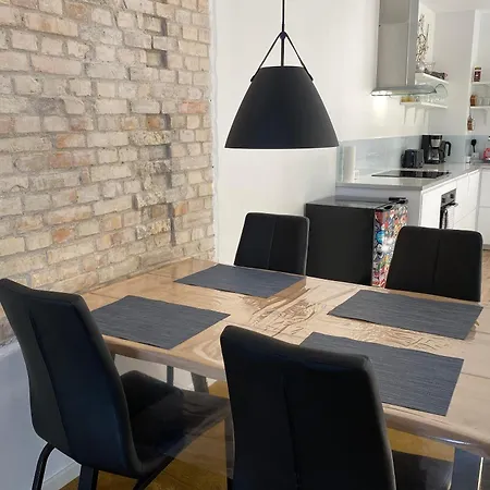 Harbour View 公寓 *